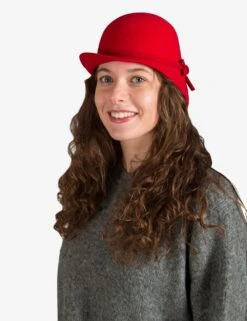 Red Cloche
