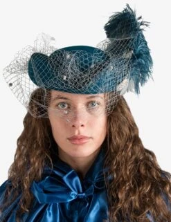Women Tricorn With Feather & Veil